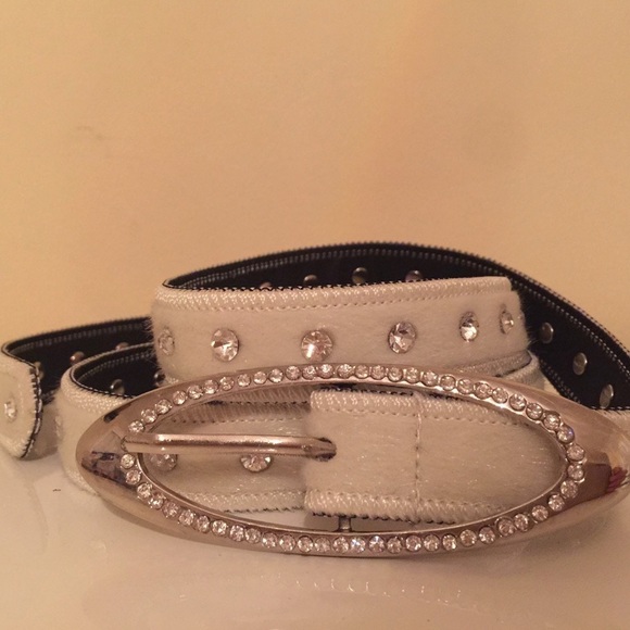 Winter white crystal belt (new) - Picture 4 of 4
